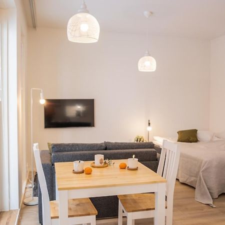 Snowflake Suites V Rovaniemi Bagian luar foto